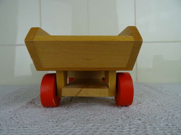 Vintage houten speelgoed vrachtwagen