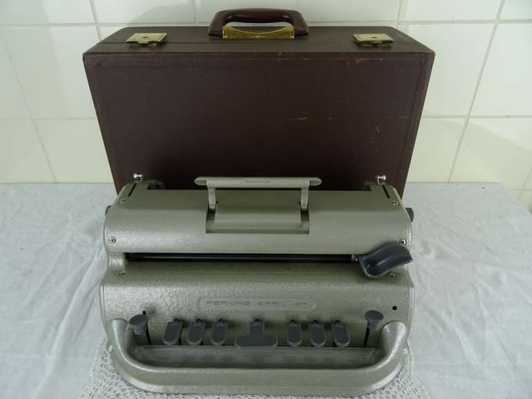 Vintage Braille schrijfmachine Perkins Brailler