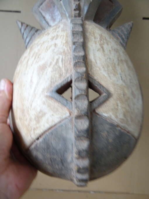 Houten Igbo masker Nigeria 102cm