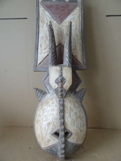 Houten Igbo masker Nigeria 102cm