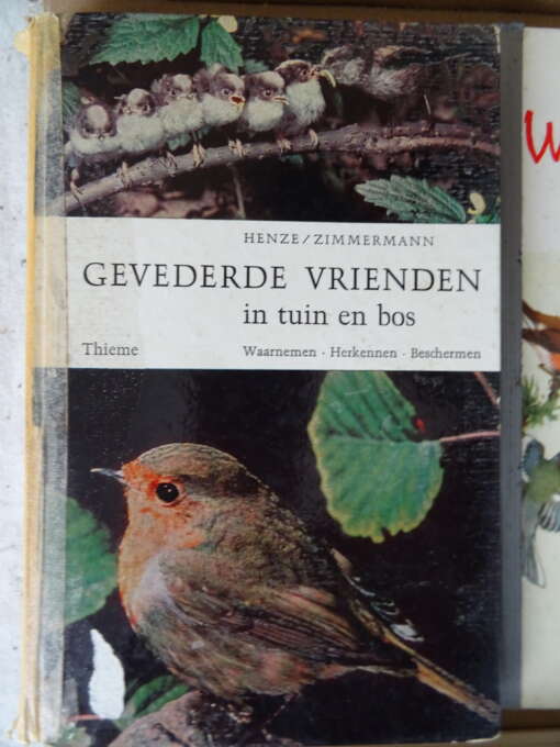 Collectie boeken over vogels