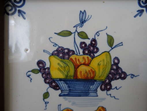 Vintage tegel Tichelaar Makkum met fruitmand