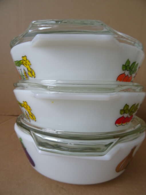 Vintage terrine set van opaline glas