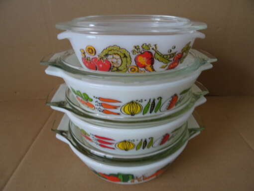 Vintage terrine set van opaline glas