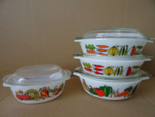 Vintage terrine set van opaline glas