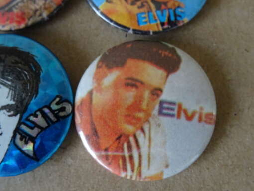 Collectie van 4 vintage Elvis Presley buttons