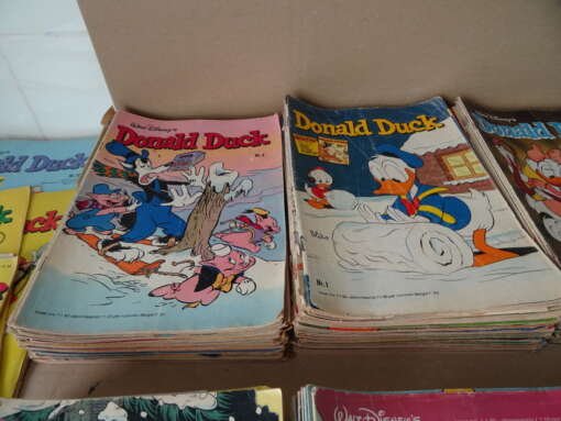 Collectie van 321 Donald Duck strips 1978-1988