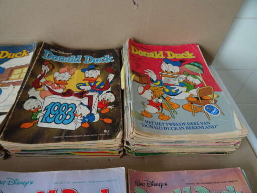 Collectie van 321 Donald Duck strips 1978-1988