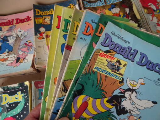 Collectie van 321 Donald Duck strips 1978-1988