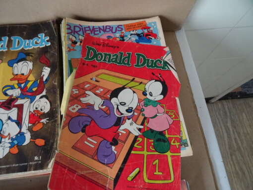 Collectie van 321 Donald Duck strips 1978-1988